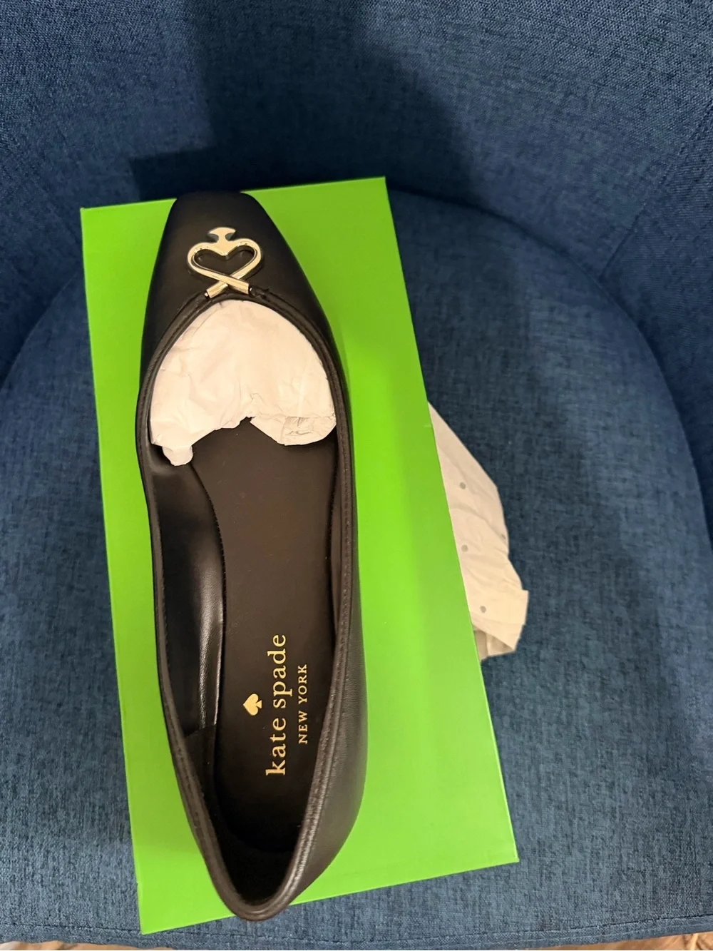 kate spade black & silver KS logo in front shoe box with label